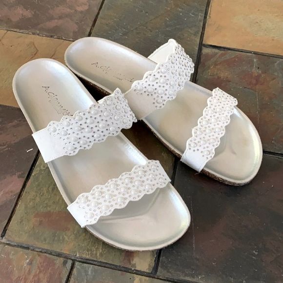 A Giannetti  Cork Wedge Sandal 2.5" Heel White Size 8/8.5 - Picture 1 of 9
